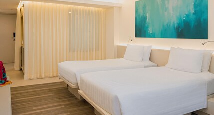 Pullman Pattaya Hotel G Room Type - PREMIUM, 2 Single Size Beds, Sea View