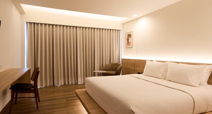 Welcome Plaza Hotel Room Type - Premier Room with Breakfast