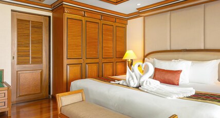 ROYAL CLIFF GRAND HOTEL Room Type - Regency Suite Thai Elegance (1 Bedroom) ROYAL CLIFF GRAND HOTEL Room Type - Regency Suite Thai Elegance (1 Bedroom)