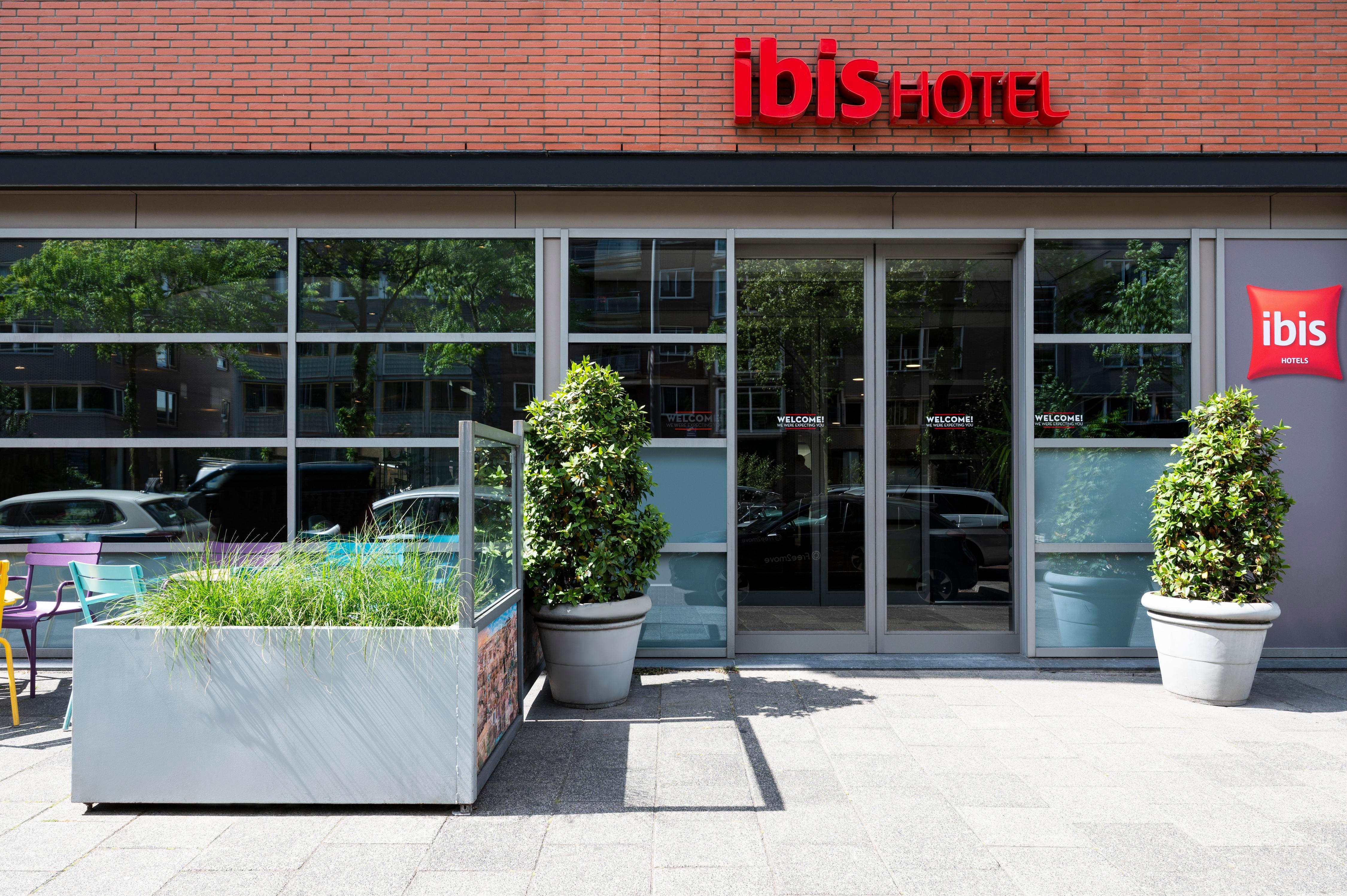 IBIS AMSTERDAM CENTRE STOPERA - Tap to explore photos