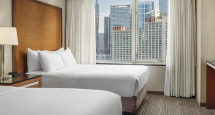 Embassy Suites Chicago Downtown Magnificent Mile Room Type - PRESIDENTIAL SUITE N S