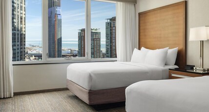 Embassy Suites Chicago Downtown Magnificent Mile Room Type - 2DBL PREMIUM STE LAKEVW NS