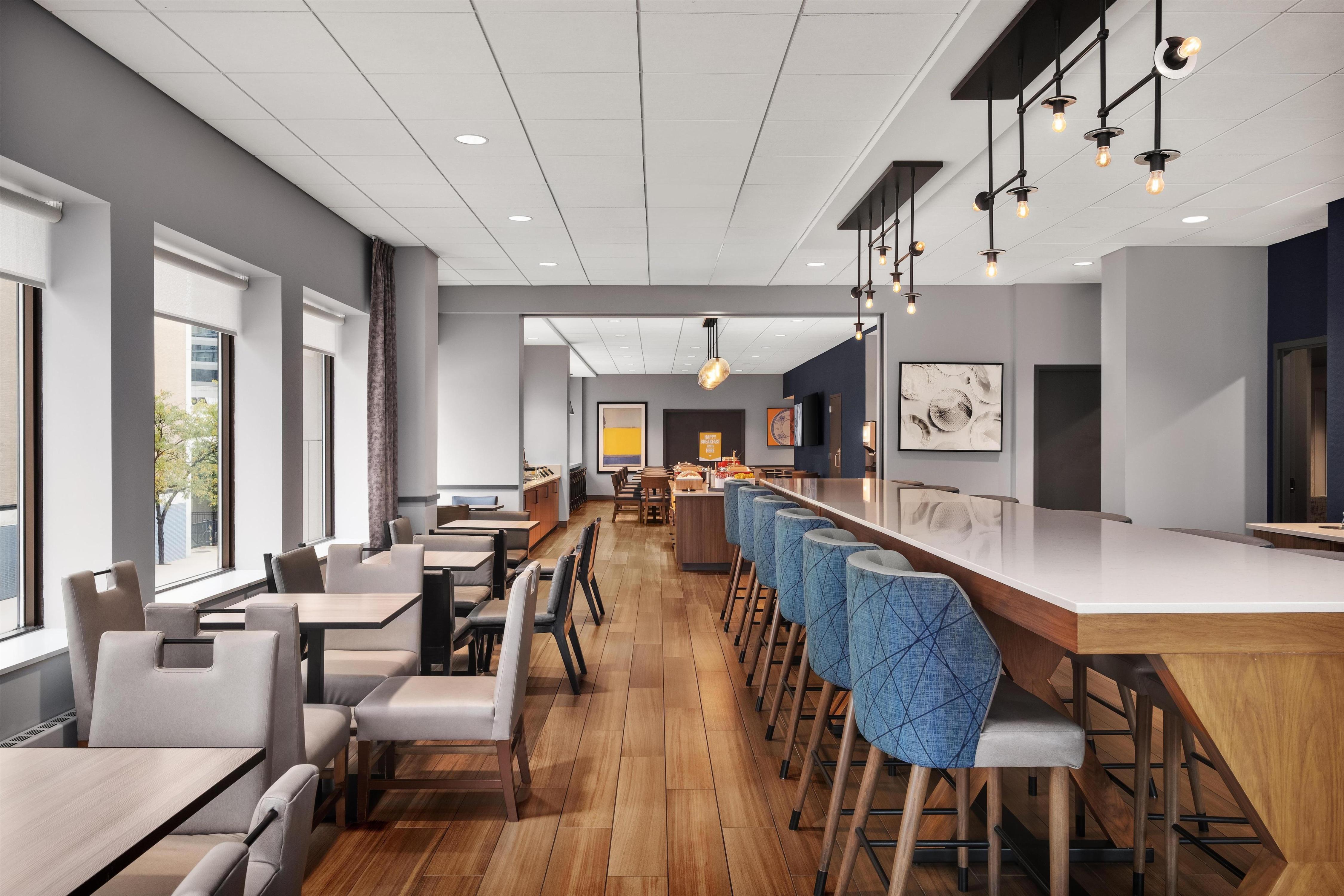 Hampton Inn & Suites Chicago Downtown
