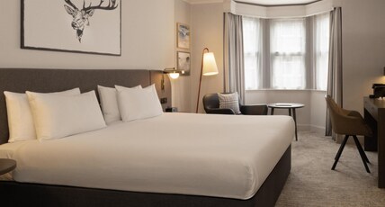 Bruntsfield Hotel Room Type - 1 Double Bed, Executive, Free High Speed Internet, Spacious, Music Device, Non-Smoking Bruntsfield Hotel Room Type - 1 Double Bed, Executive, Free High Speed Internet, Spacious, Music Device, Non-Smoking