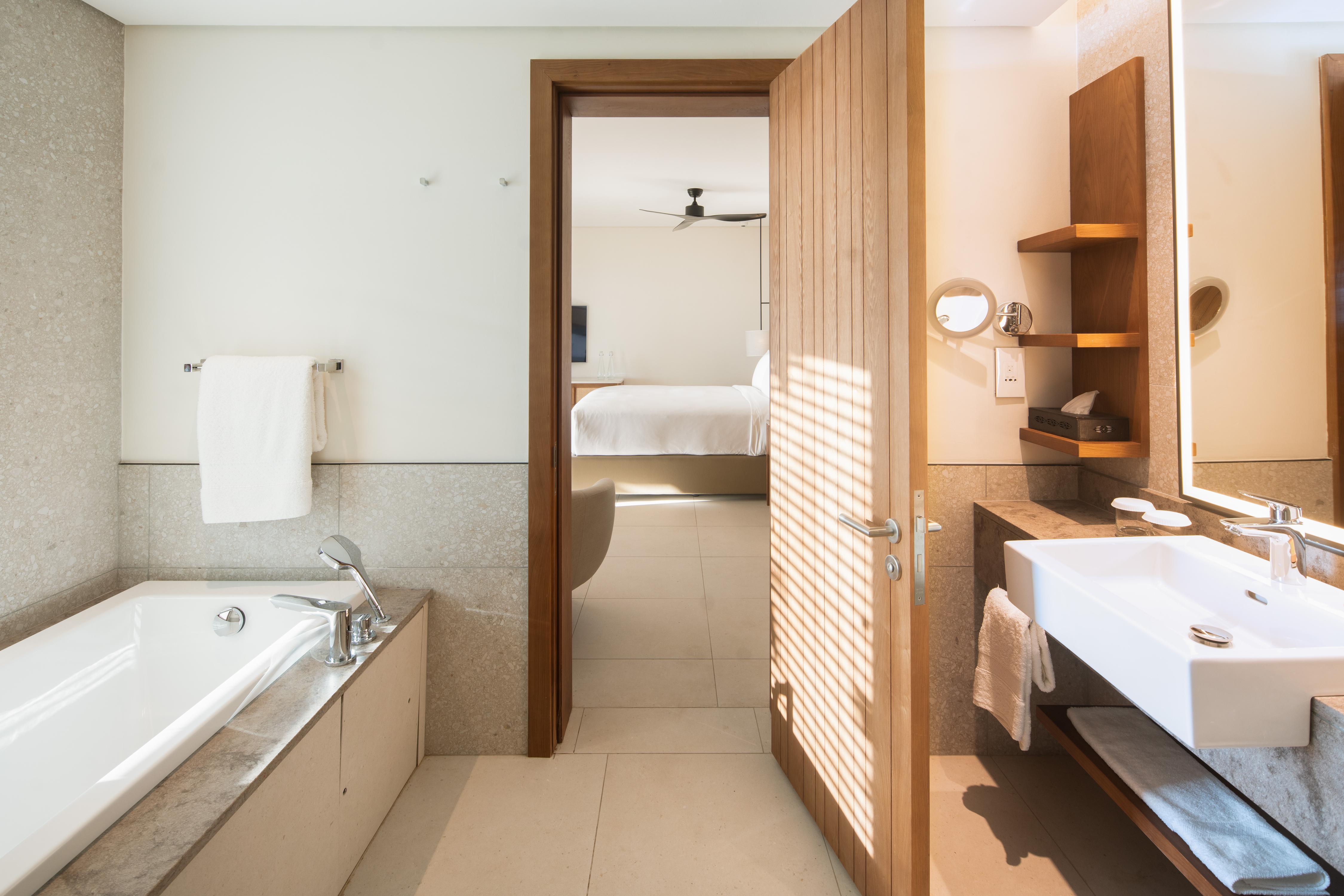 Hilton Mauritius Resort & Spa Room Type - Beachfront Room