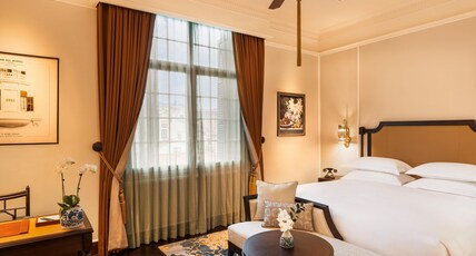 Sofitel Legend Metropole Hanoi Room Type - HERITAGE WING, GRAND LUXURY ROOM WITH METROPOLE PRIVILEGES AND BENEFITS, KING BED Sofitel Legend Metropole Hanoi Room Type - HERITAGE WING, GRAND LUXURY ROOM WITH METROPOLE PRIVILEGES AND BENEFITS, KING BED