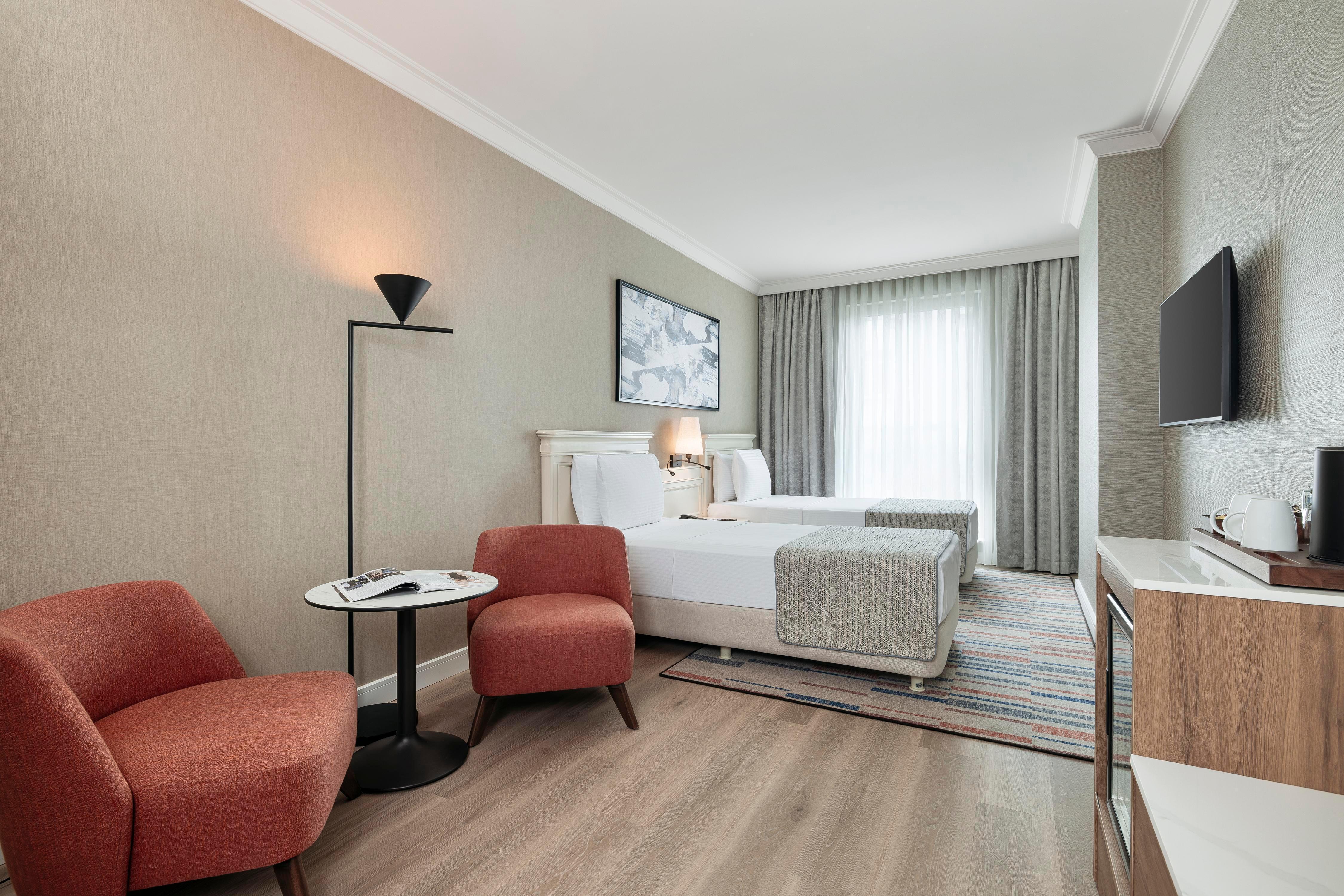 Elite World Comfy Istanbul Taksim - Tap to explore photos