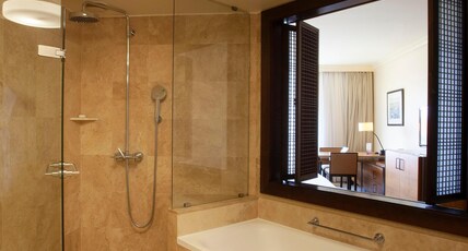 Grand Hyatt Istanbul Room Type - 2 Twin Beds on a High Floor Grand Hyatt Istanbul Room Type - 2 Twin Beds on a High Floor