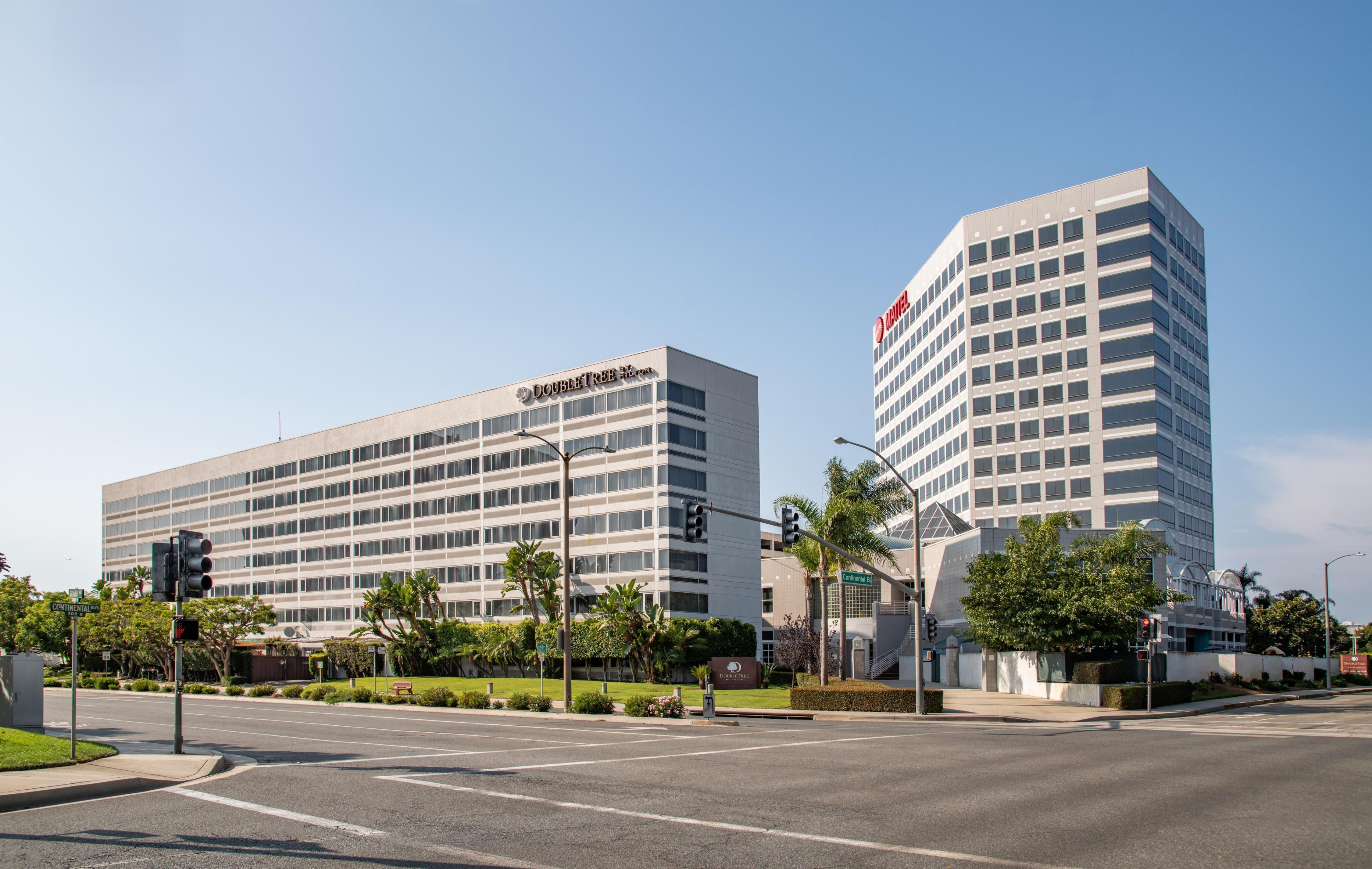 DoubleTree by Hilton LAX - El Segundo - Tap to explore photos