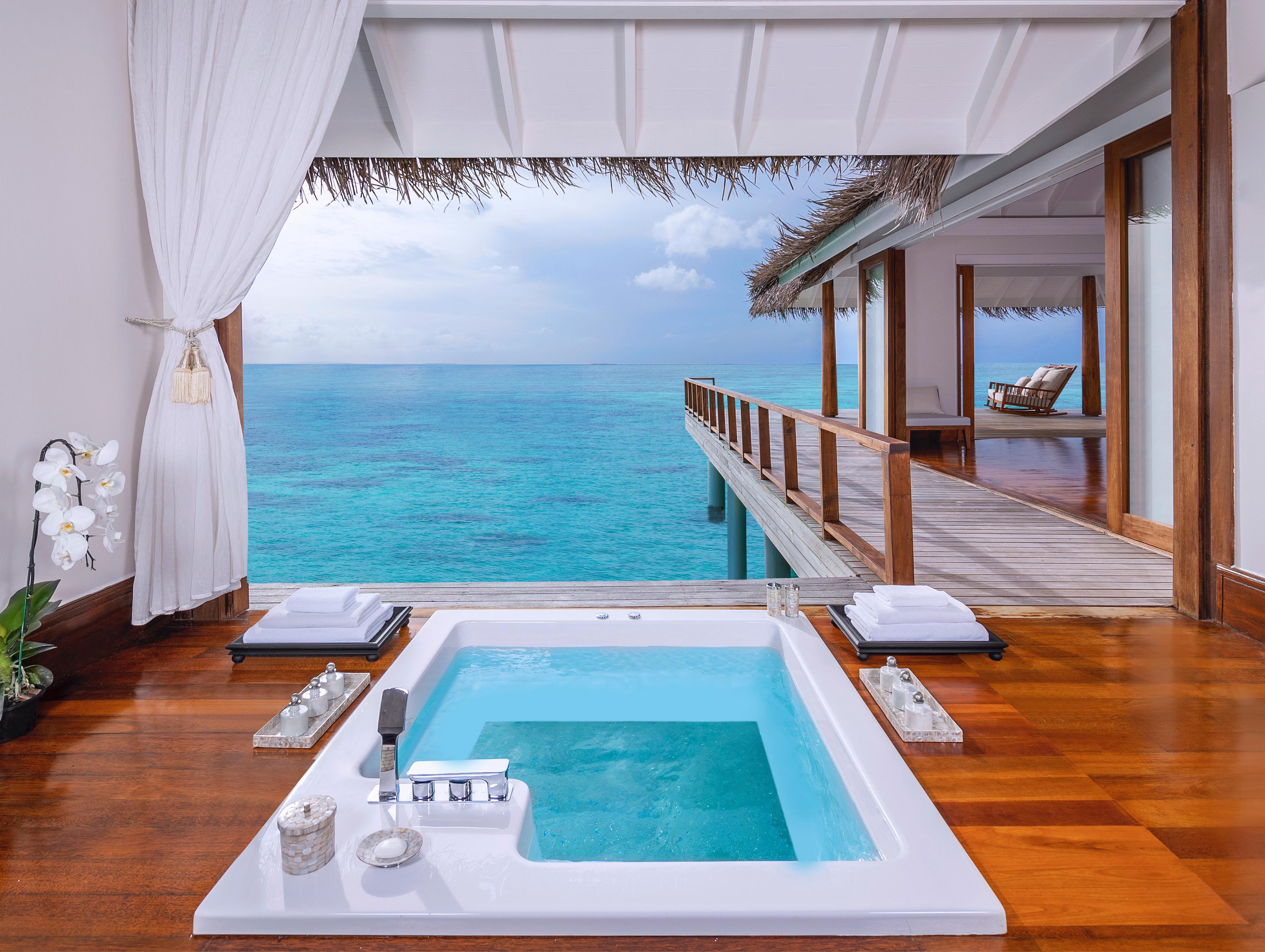 Anantara Kihavah Villas - Tap to explore photos