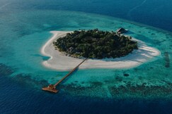 Banyan Tree Vabbinfaru Maldives with Free Transfers