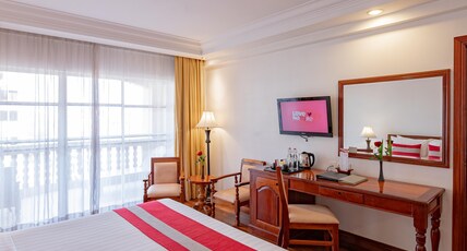 Hotel Somadevi Angkor Resort & Spa Room Type - Premium Deluxe Family Connecting Room Hotel Somadevi Angkor Resort & Spa Room Type - Premium Deluxe Family Connecting Room