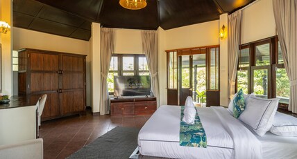 Chaweng Bay View Resort by Smith & Appy Room Type - Deluxe Cottage with Jacuzzi Partial Seaview Balcony Chaweng Bay View Resort by Smith & Appy Room Type - Deluxe Cottage with Jacuzzi Partial Seaview Balcony