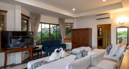 Chaweng Bay View Resort by Smith & Appy Room Type - Luxury Triple Room with Bayview