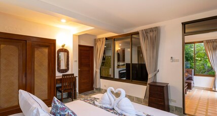 Chaweng Bay View Resort by Smith & Appy Room Type - Superior One-Bedroom with Livingroom