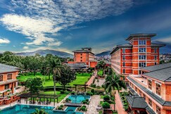 The Soaltee Kathmandu, Autograph Collection