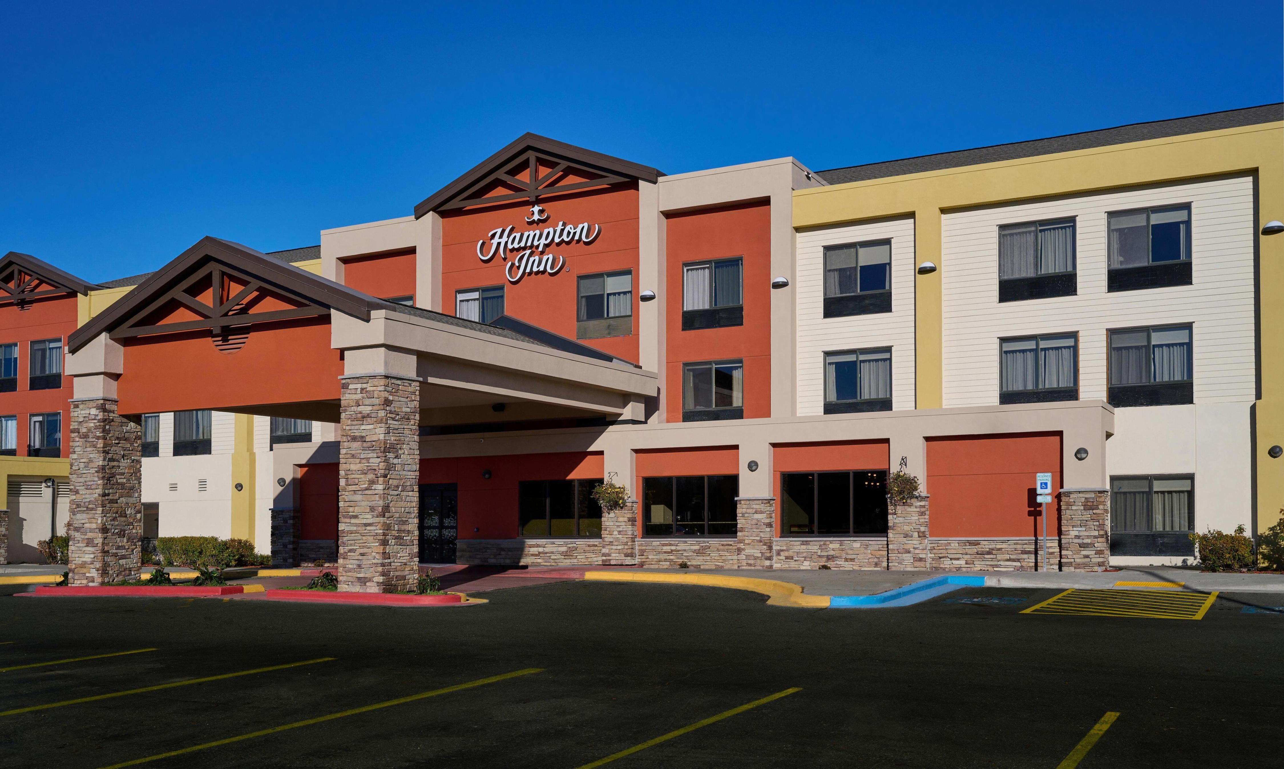 Hampton Inn Anchorage - Tap to explore photos