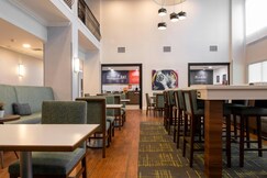 Hampton Inn and Suites College Station