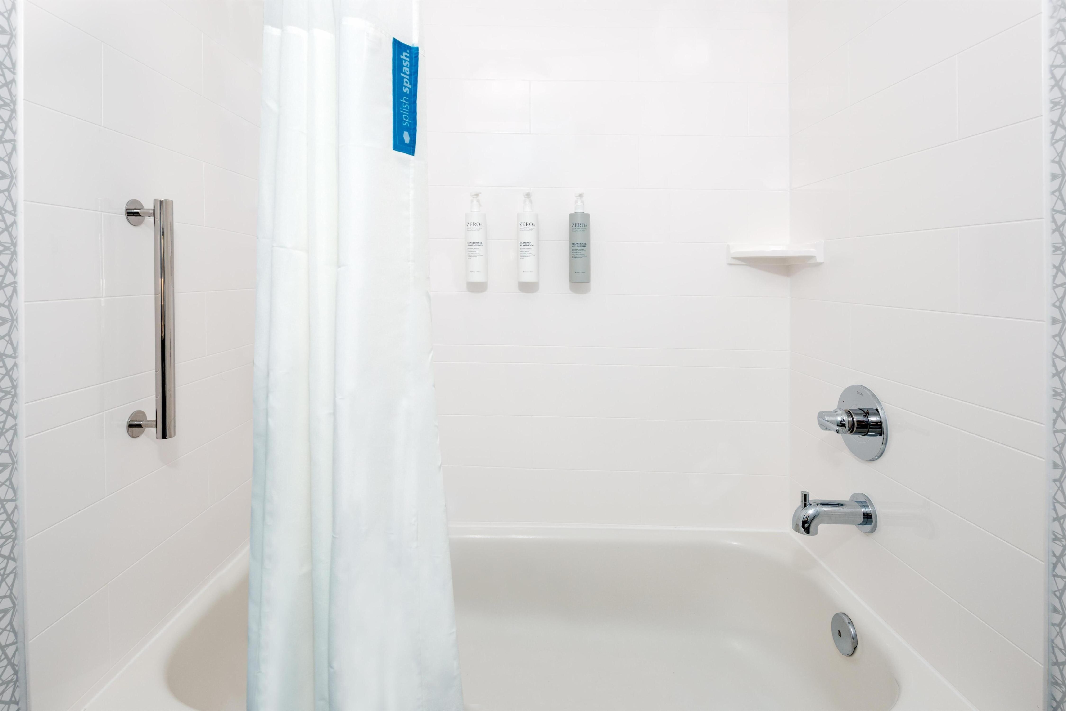 Hampton Inn & Suites Charlottesville-At the University - Tap to explore photos