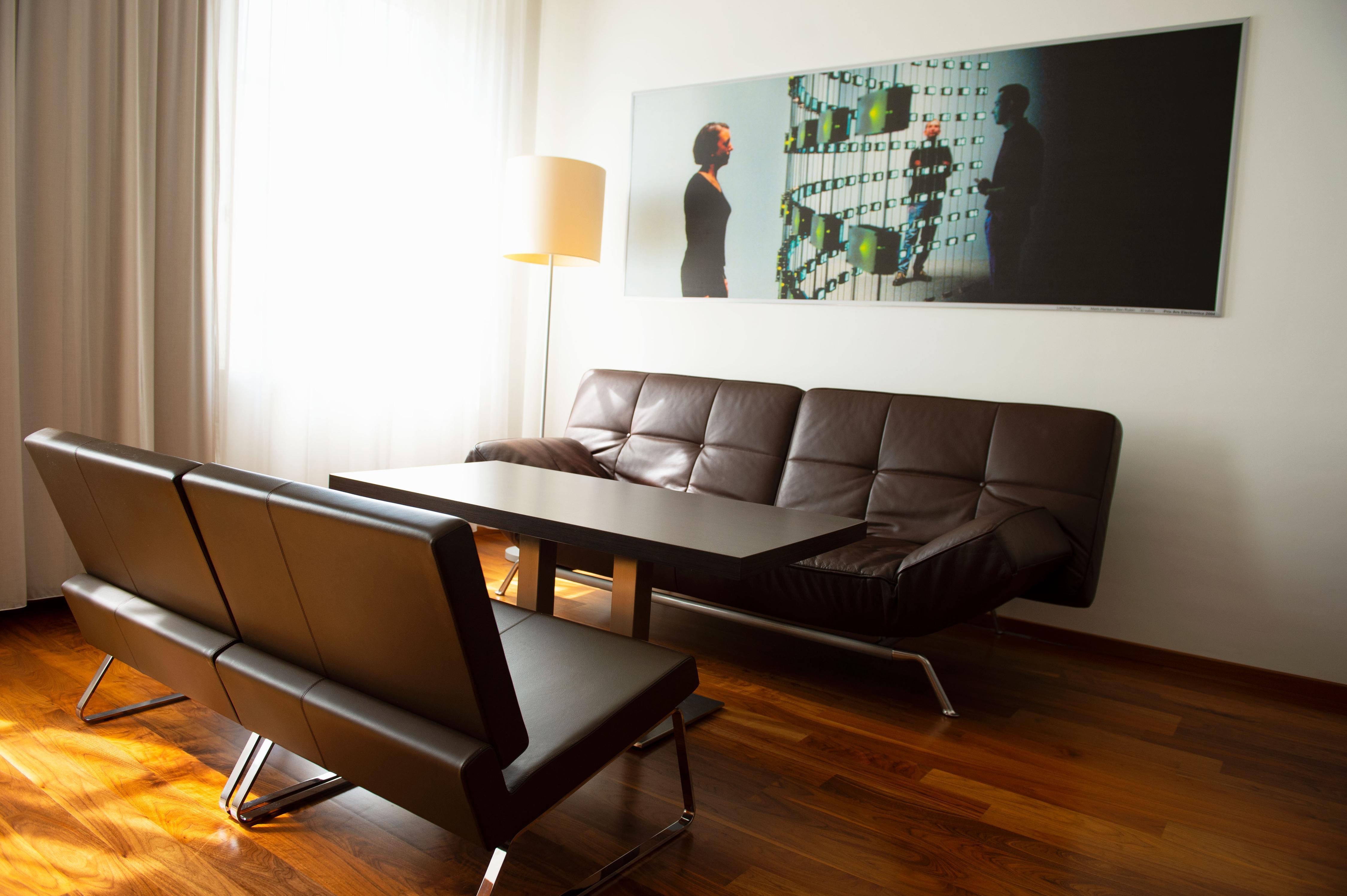 arte Hotel Linz - Tap to explore photos