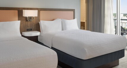 Hampton Inn & Suites Myrtle Beach Room Type - 2 QNS SIDE OCEANVW NONSMOK