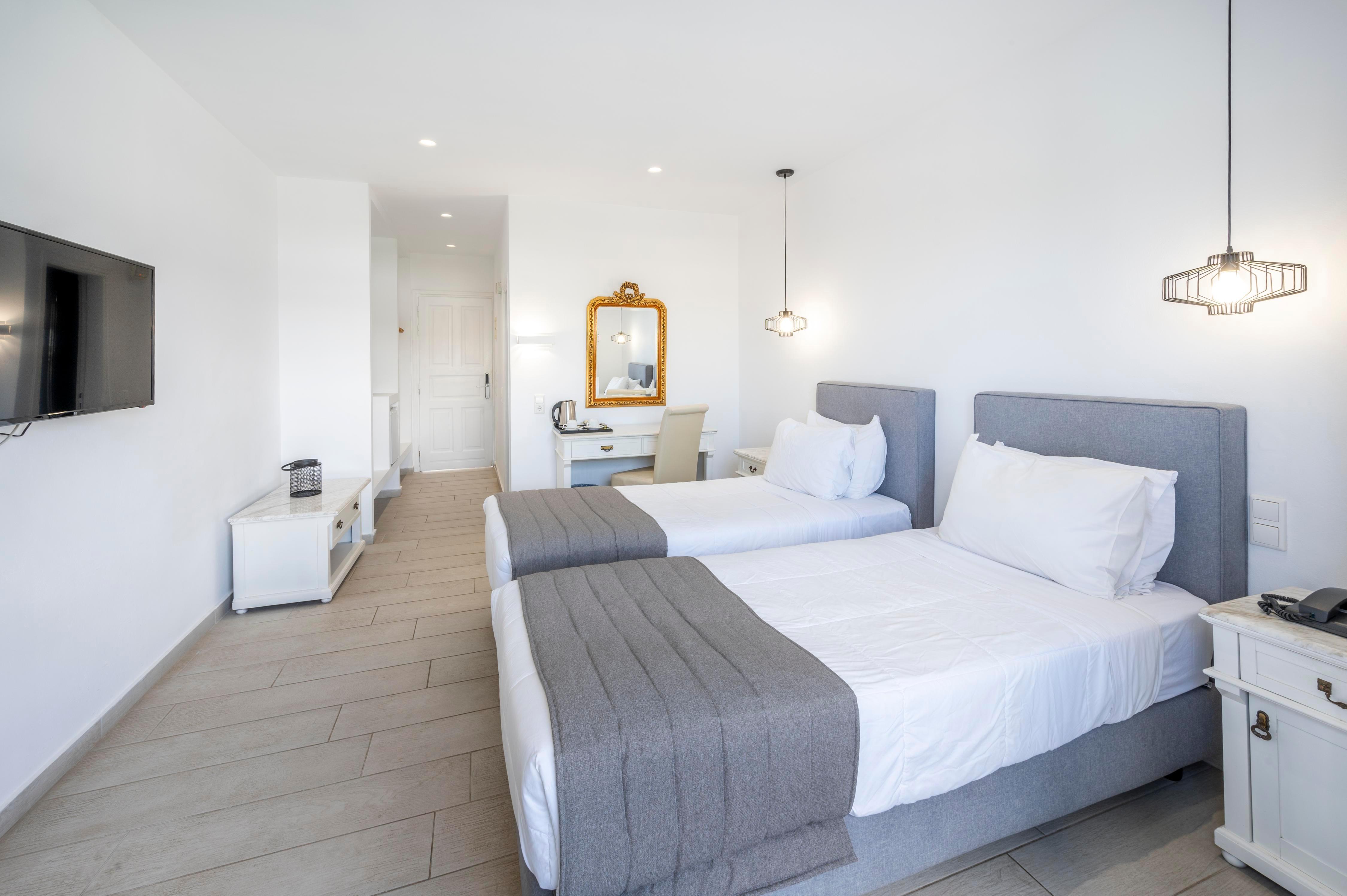 Smy Mediterranean White, Santorini Room Type - Superior room with balcony