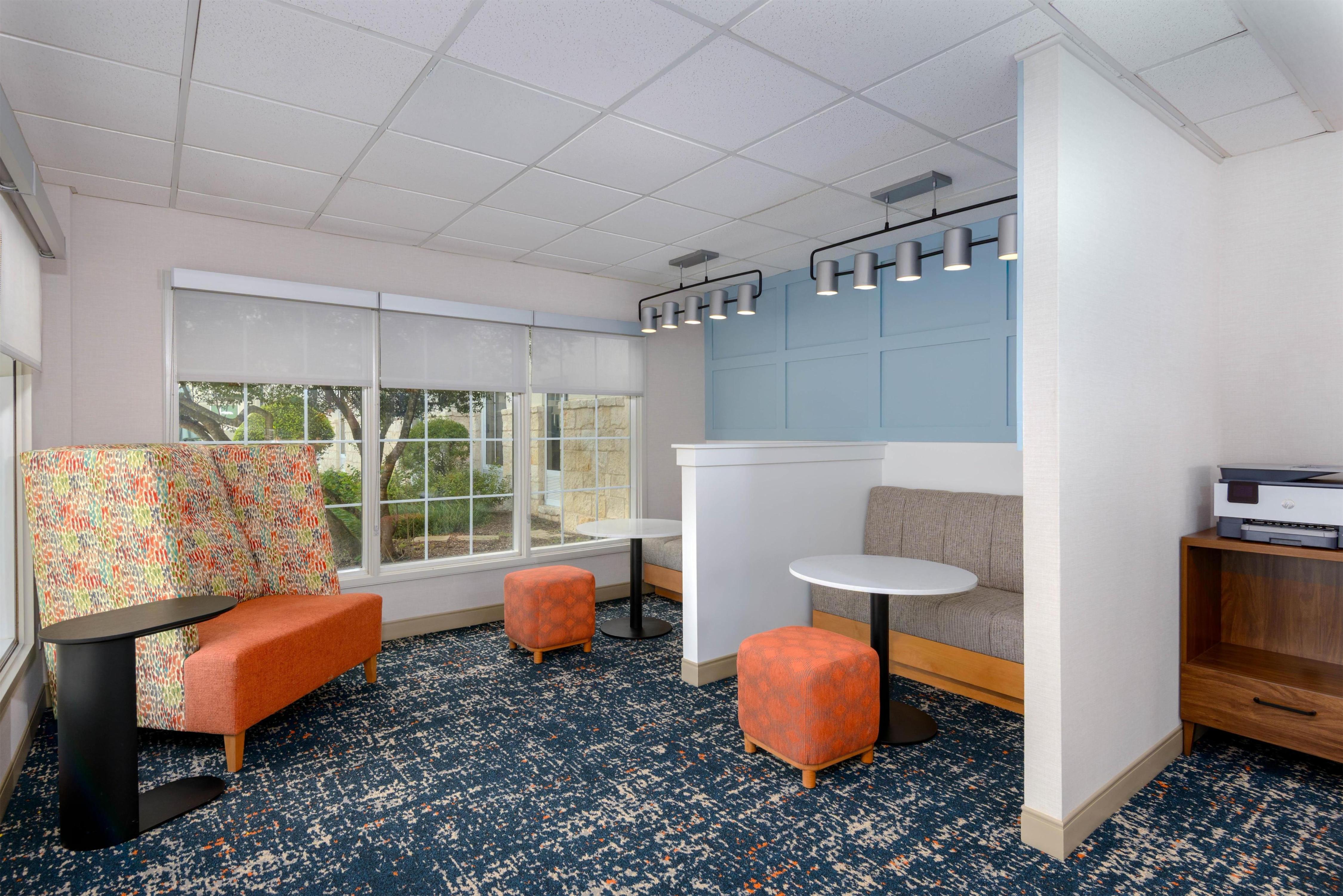 Hampton Inn & Suites by Hilton Austin-Airport