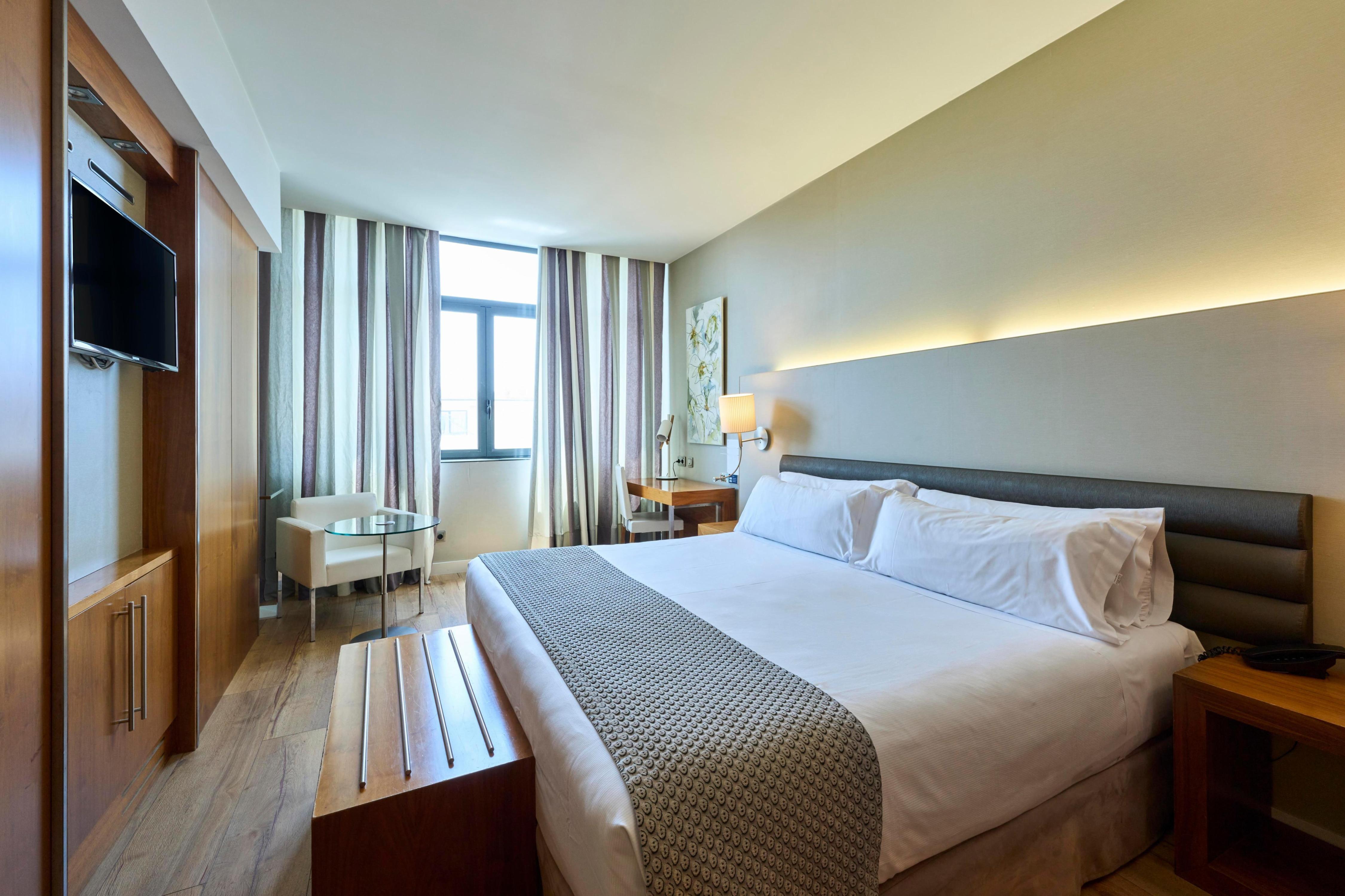Catalonia Ramblas Room Type - Double or Twin Room Catalonia Ramblas Room Type - Double or Twin Room