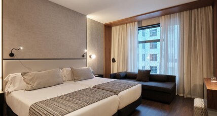 Catalonia Barcelona Plaza Room Type - Triple Room