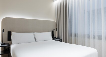 Royal Ramblas Hotel Room Type - Basic room