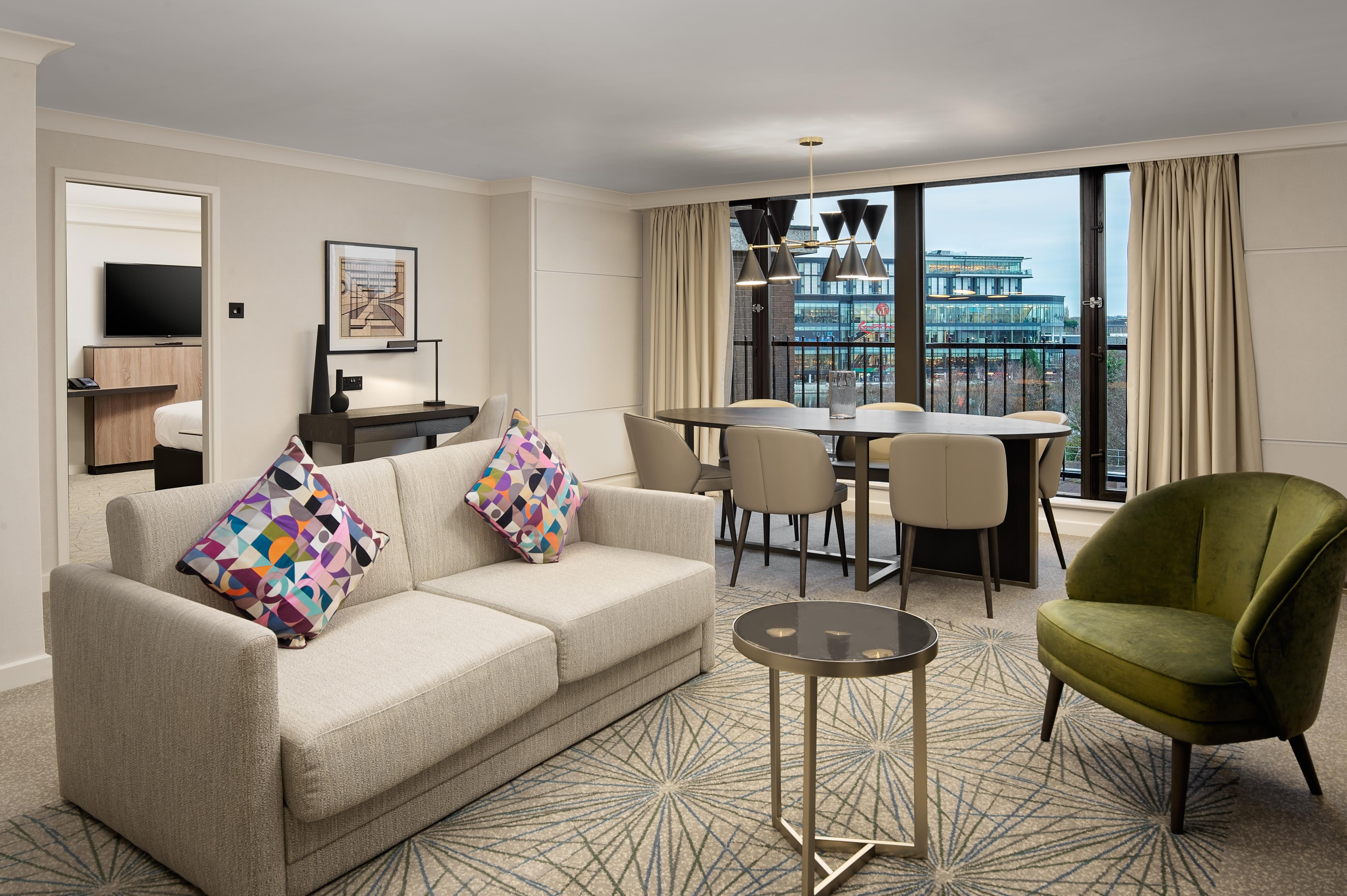 Hilton Birmingham Metropole Hotel Room Type - KING SUITE