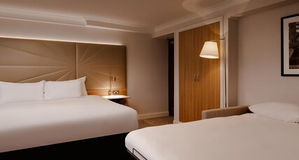 Hilton Birmingham Metropole Hotel Room Type - FAMILY ROOM 2 ADLS 2 CHDN
