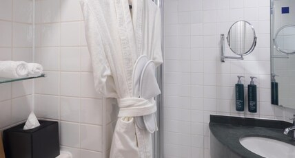 Hilton Garden Inn Bristol City Centre Room Type - TWIN ROOM