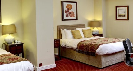 Best Western Henbury Lodge Hotel Room Type - 1 Double 1 Single, Non-Smoking, Standard Room