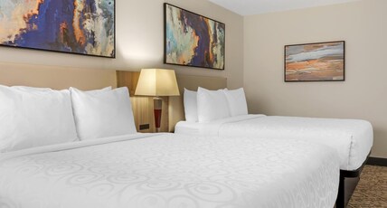 Best Western Airport Inn Room Type - 2 Queen Beds, Non-Smoking, Walk In Shower, Microwave And Refrigerator, Full Breakfast Best Western Airport Inn Room Type - 2 Queen Beds, Non-Smoking, Walk In Shower, Microwave And Refrigerator, Full Breakfast