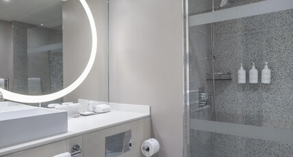 The Morrison Dublin, Curio Collection by Hilton Room Type - KING RIVER VIEW ROOM