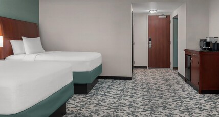 Hilton Garden Inn Denver Downtown Room Type - 2 QUEEN BEDS CORNER