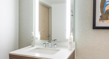 Hilton Garden Inn Denver Tech Center Room Type - 2 QUEEN BEDS MT VIEW