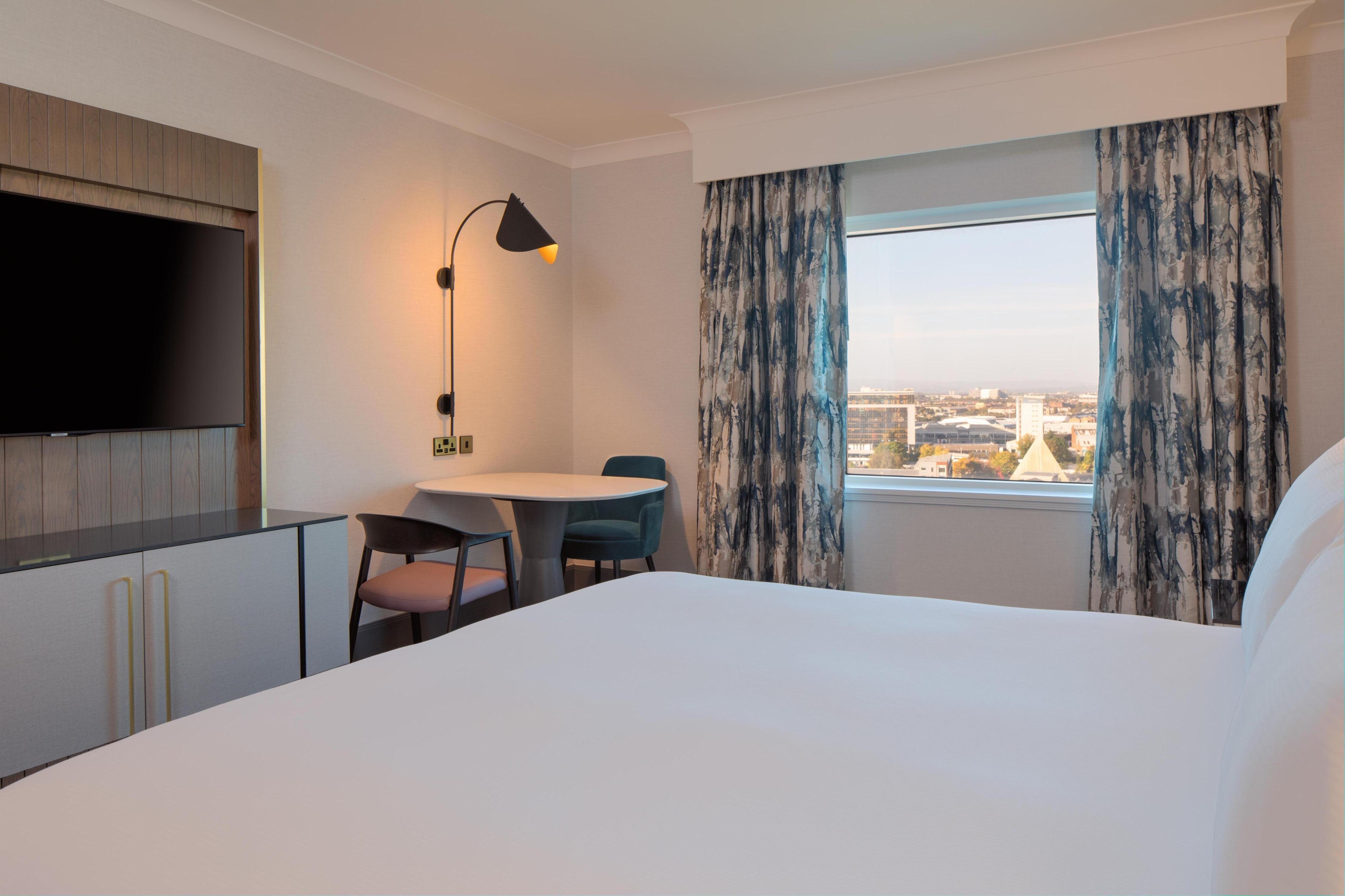 Hilton Glasgow Room Type - DELUXE KING ROOM