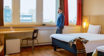 ibis Luzern Kriens Room Type - Room with 1 double bed (63x79 inches) + 1 single bed (35x79 inches), new sleep-easy concept ibis Luzern Kriens Room Type - Room with 1 double bed (63x79 inches) + 1 single bed (35x79 inches), new sleep-easy concept