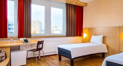 ibis Luzern Kriens Room Type - Room with 2 single beds (35