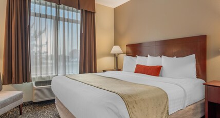 Best Western Plus Louisville Inn & Suites Room Type - Suite-1 King Bed, Non-Smoking, Microwave And Refrigerator, High Speed Internet Access, Full Breakfas