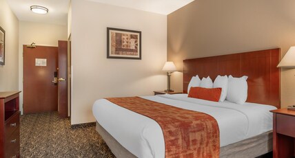 Best Western Plus Louisville Inn & Suites Room Type - 1 King Bed, Non-Smoking, Microwave And Refrigerator, High Speed Internet Access, Full Breakfast