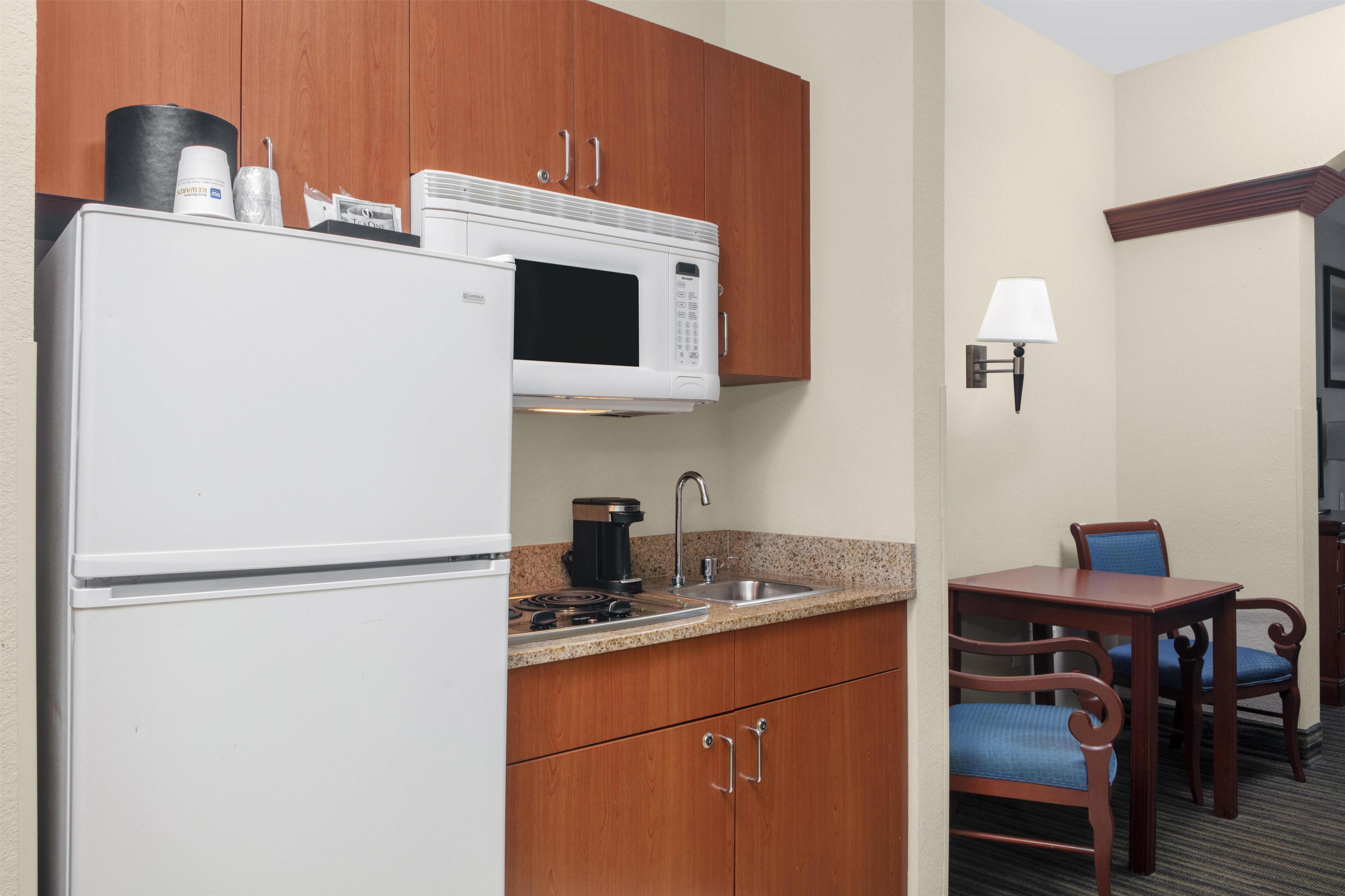 Best Western Plus Miami-Doral/Dolphin Mall - Tap to explore photos