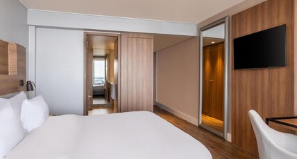 Radisson Blu Hotel, Nice Room Type - Superior Room - Sea View amp; Terrace