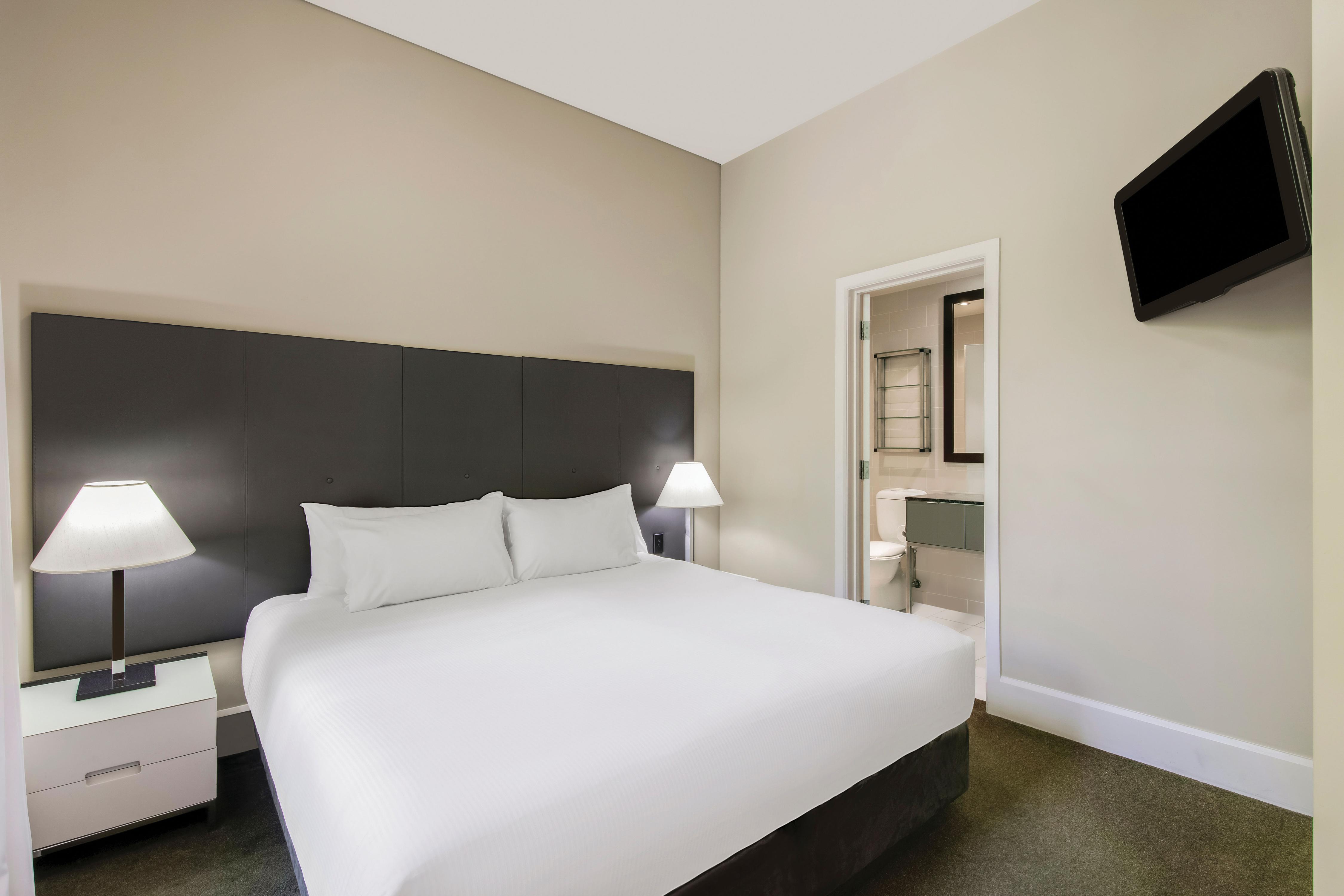 Adina Apartment Hotel Adelaide Treasury Room Type - Premier One Bedroom Queen