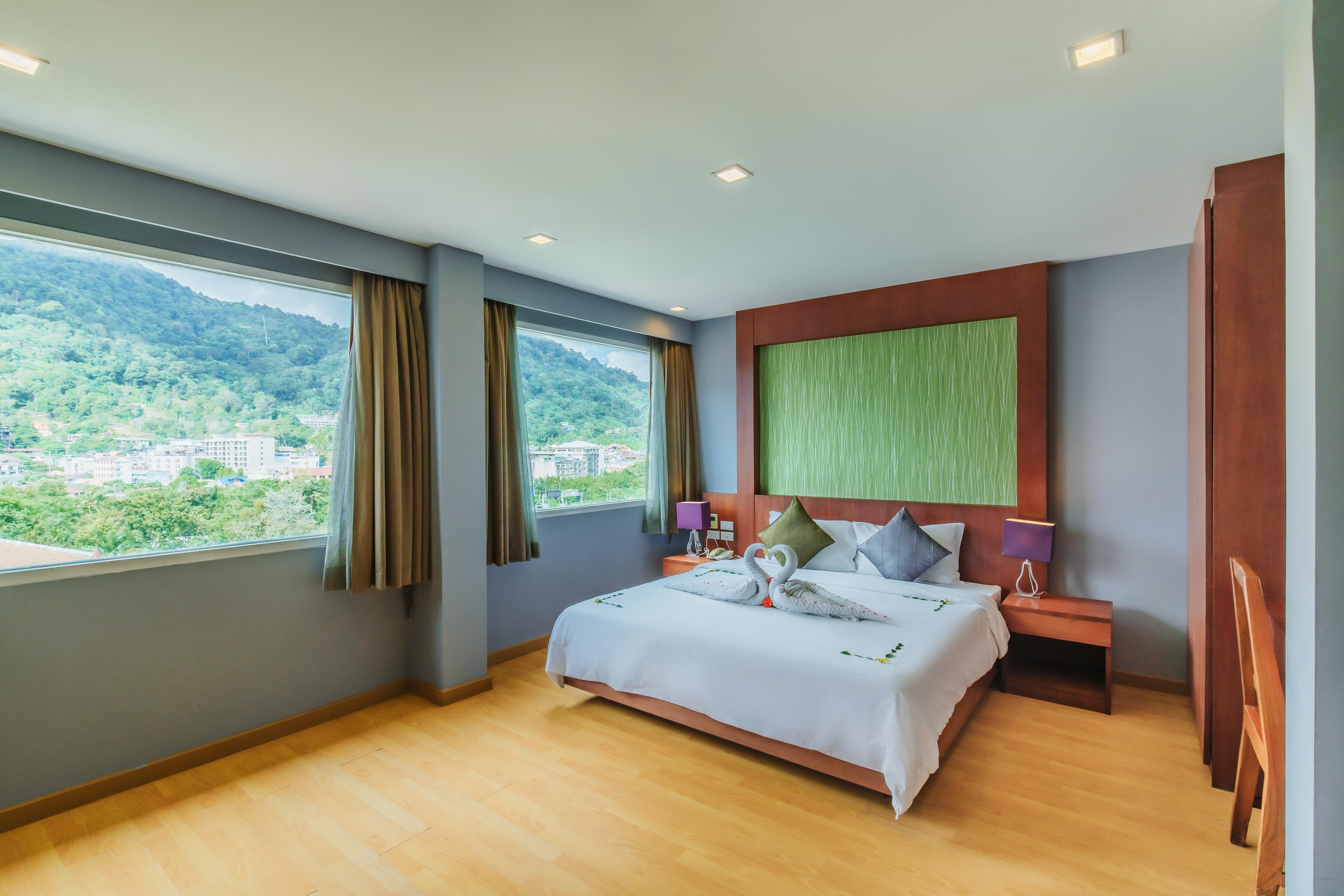 Elite Suites Patong  Room Type - Two Bedroom Suite - City View