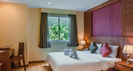 Elite Suites Patong  Room Type - Executive Suite - City View