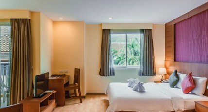 Elite Suites Patong Room Type - Executive Suite - Pool View Elite Suites Patong Room Type - Executive Suite - Pool View