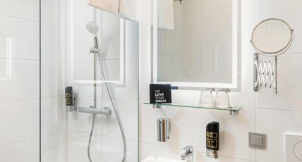 Arthotel ANA Neotel, Trademark Collection by Wyndham Room Type - Standard Double Room